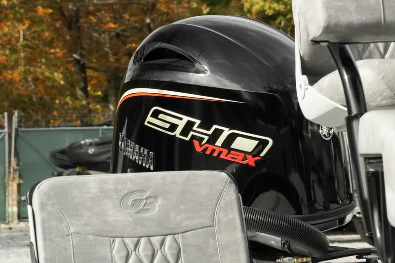 Slide: The Image of 2026 G3 Bay 19 GX boat with Yamaha SHO VMAX engine, outdoor setting. - 7