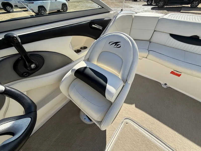 Slide: The Image of Monterey 214FS 2009 - 11