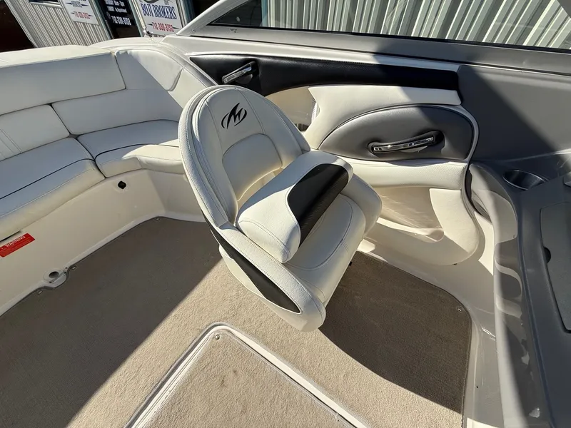 Slide: The Image of Monterey 214FS 2009 - 12