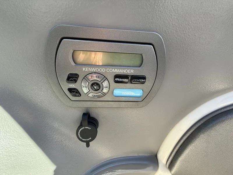 Slide: The Image of Monterey 214FS 2009 - 14