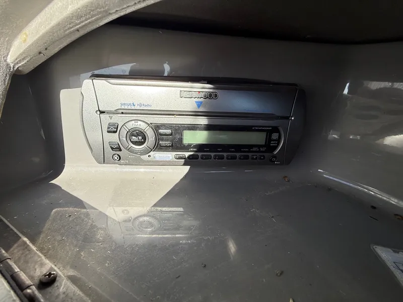 Slide: The Image of Monterey 214FS 2009 - 17