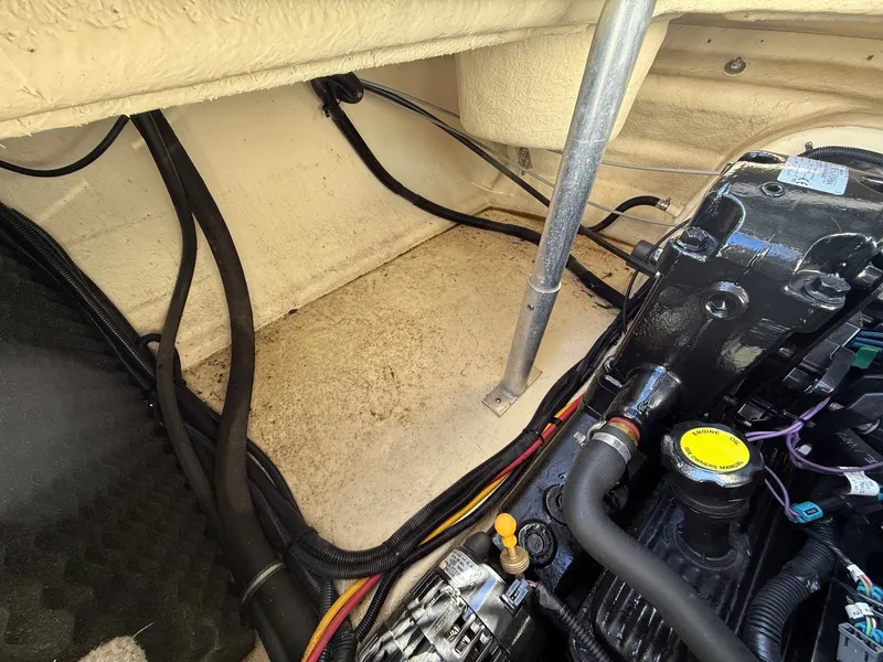 Slide: The Image of Monterey 214FS 2009 - 22