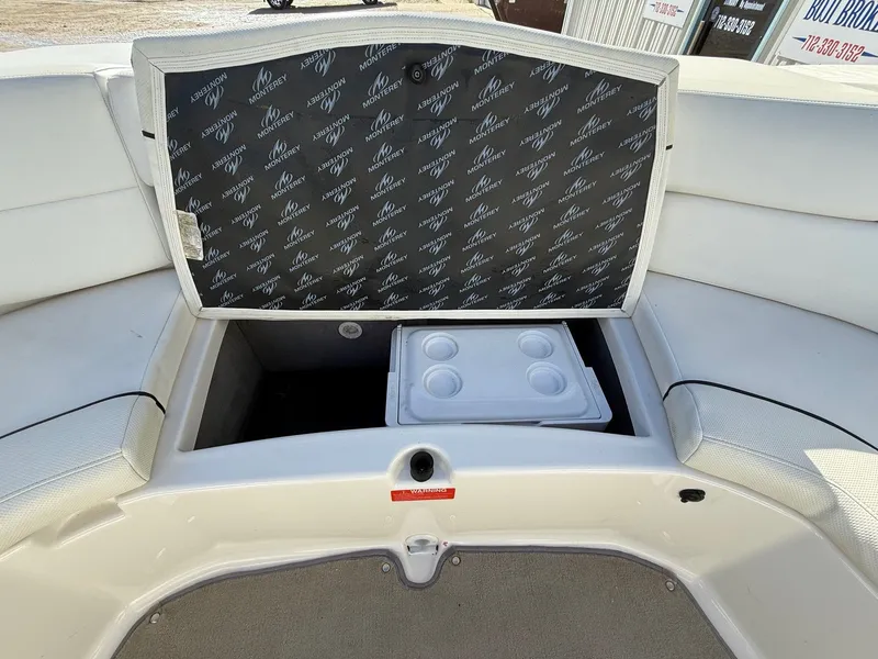 Slide: The Image of Monterey 214FS 2009 - 23