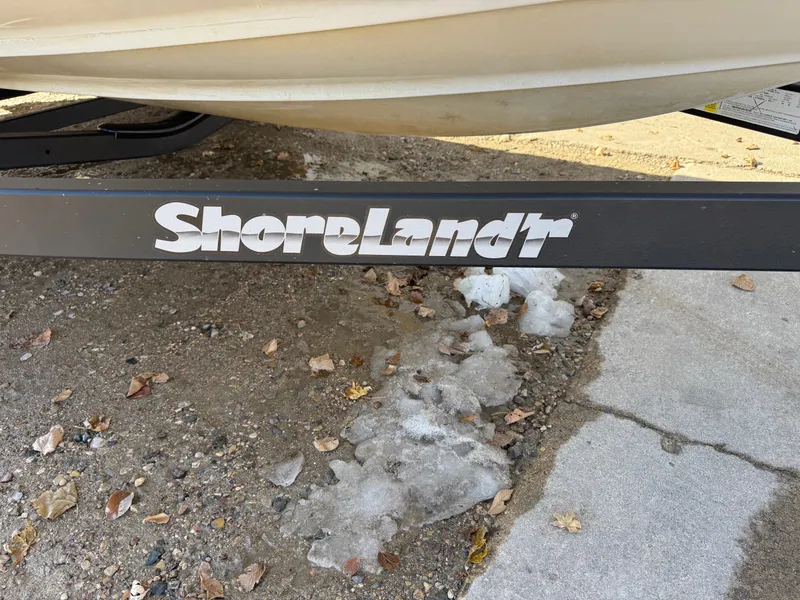 Slide: The Image of Monterey 214FS 2009 - 27