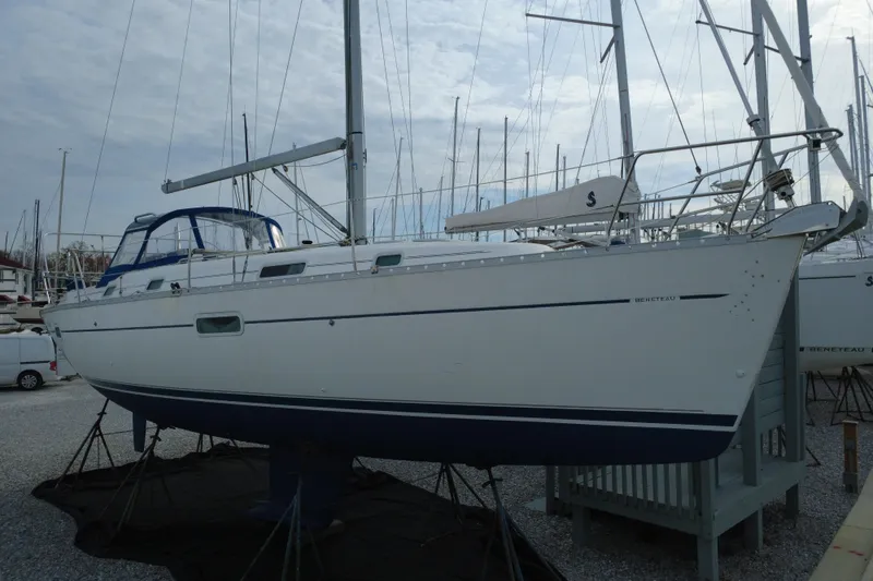 Slide: The Image of 2001 Beneteau Oceanis Clipper 361 sailboat on dry dock, side view. - 5