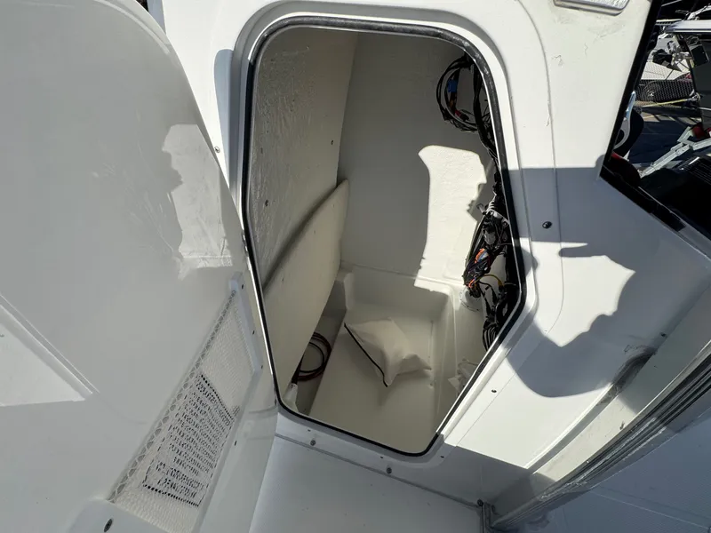 Slide: The Image of Sea Hunt 22 Bx 2026 - 12