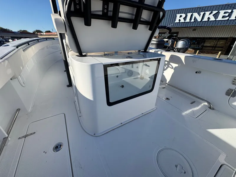 Slide: The Image of Sea Hunt Gamefish 27 Coffin Box 2026 - 24