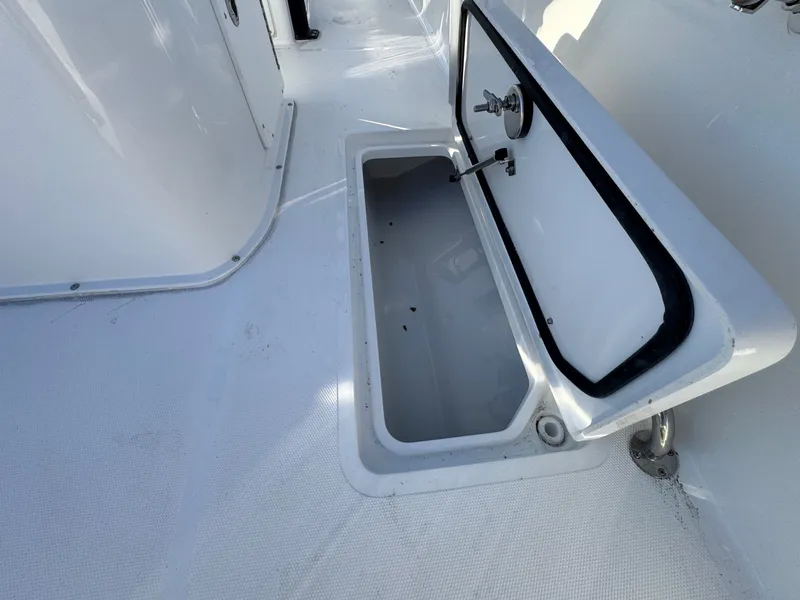 Slide: The Image of Sea Hunt Gamefish 27 Coffin Box 2026 - 29