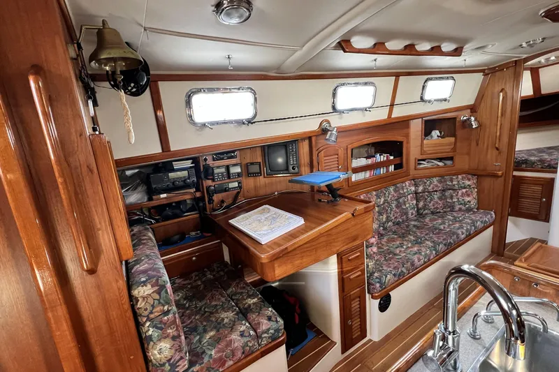 Slide: The Image of Interior of 1997 Pacific Seacraft 40 "Serenade" - 8