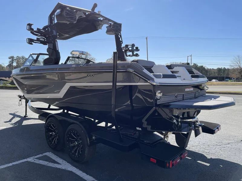 Slide: The Image of Nautique Super Air Nautique GS22 2026 - 13