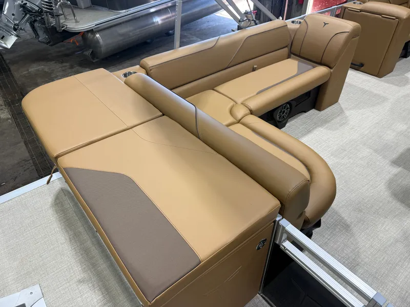 Slide: The Image of Tahoe Sport 2180 Cruise & Honda 4-Stroke EFI 2026 - 16