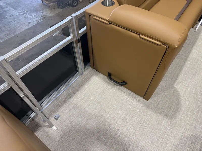 Slide: The Image of Tahoe Sport 2180 Cruise & Honda 4-Stroke EFI 2026 - 21