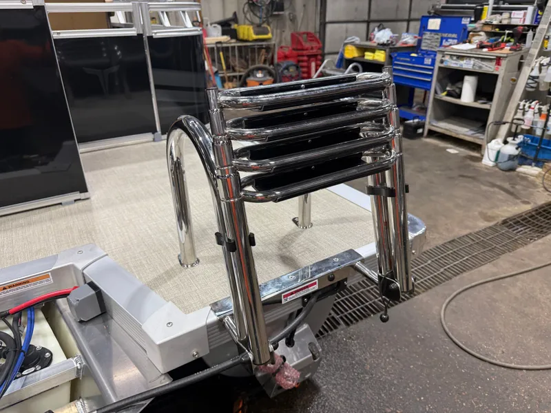 Slide: The Image of Tahoe Sport 2180 Cruise & Honda 4-Stroke EFI 2026 - 39