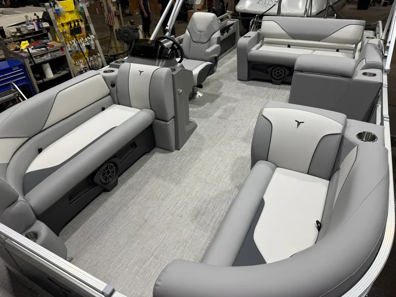 Slide: The Image of Tahoe Sport VRB 2185 Swingback & 4-Stroke $32995 2026 - 29