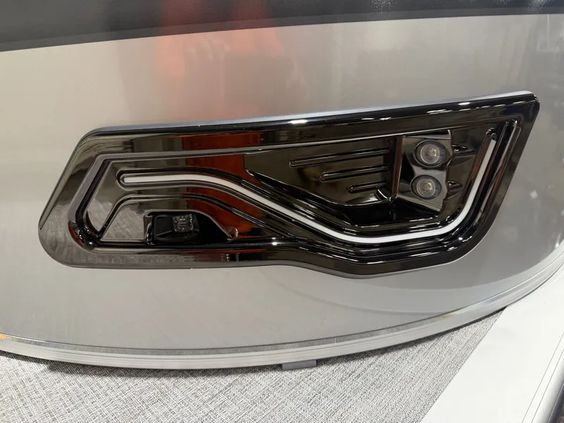 Slide: The Image of Tahoe Sport VRB 2185 Swingback & 4-Stroke $32995 2026 - 33