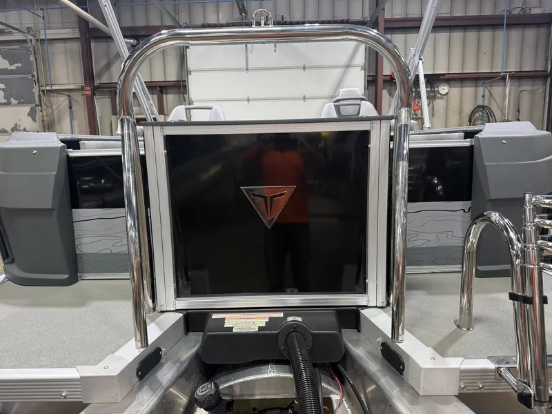 Slide: The Image of Tahoe GEOfish 2385 Rear Fish Tritoon & Honda 4-Stroke EFI 2026 - 43