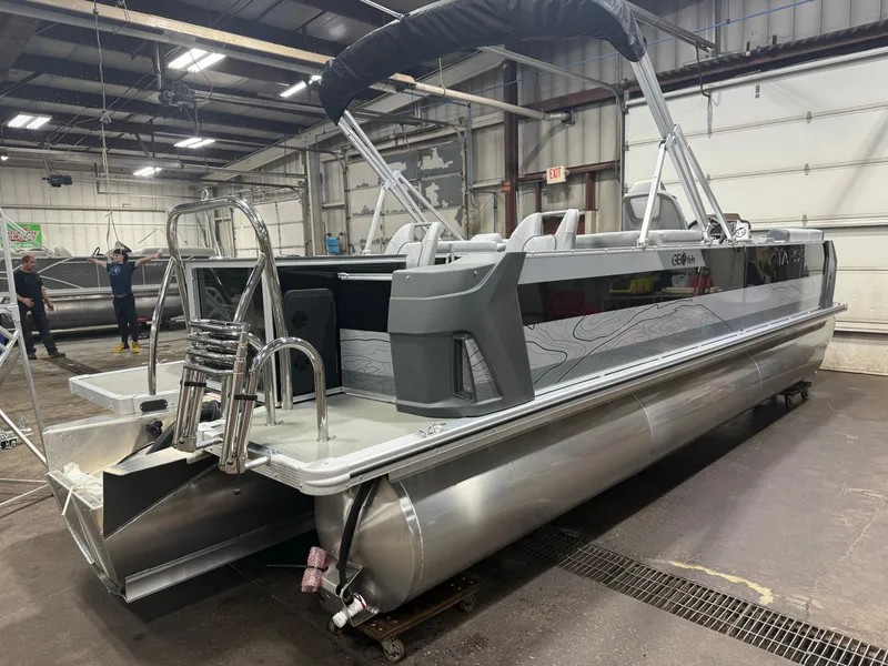 Slide: The Image of Tahoe GEOfish 2385 Rear Fish Tritoon & Honda 4-Stroke EFI 2026 - 45