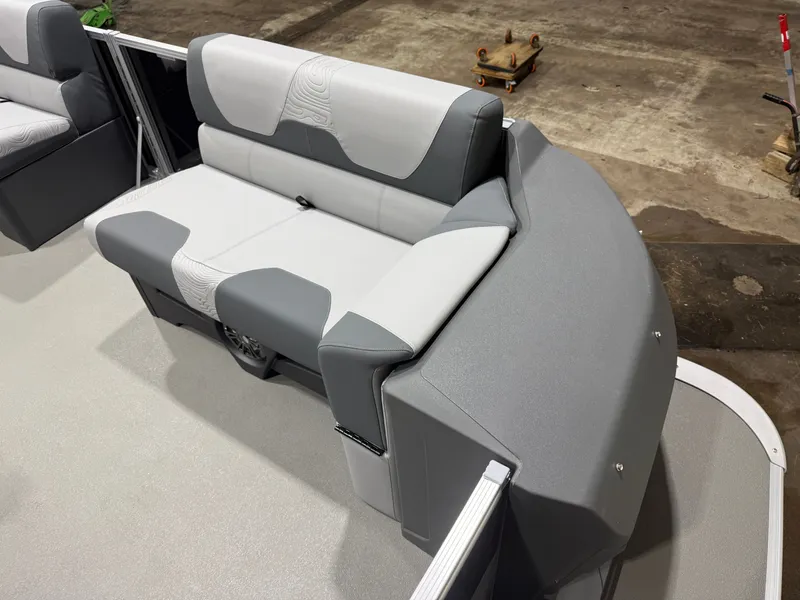 Slide: The Image of Tahoe GEOfish 2385 Rear Fish Tritoon & Honda 4-Stroke EFI 2026 - 8