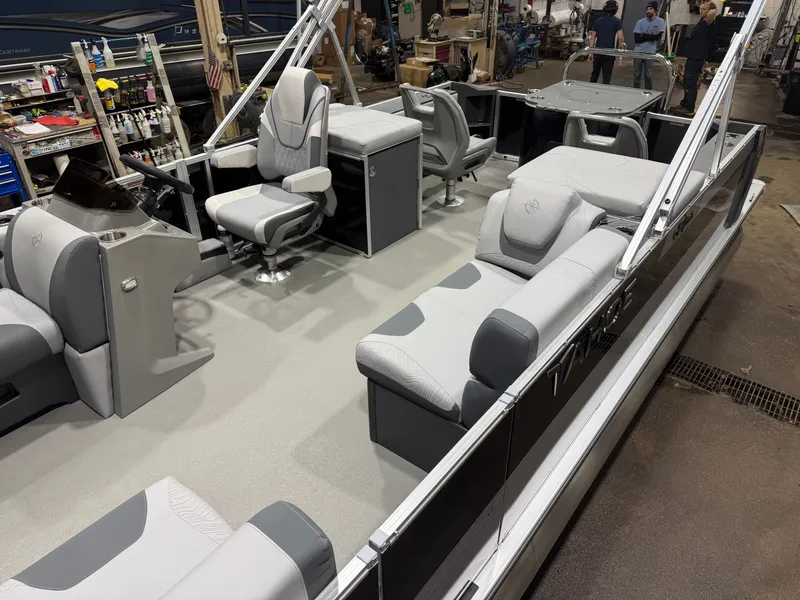 Slide: The Image of Tahoe GEOfish 2385 Rear Fish Tritoon & Honda 4-Stroke EFI 2026 - 3