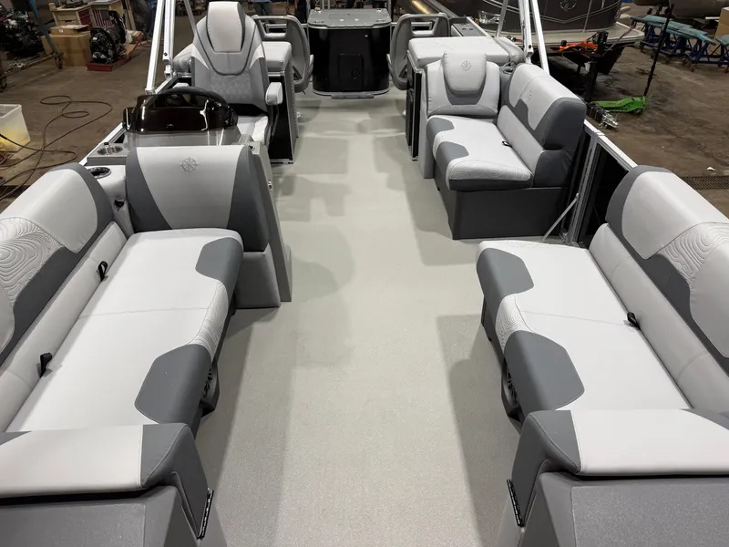 Slide: The Image of Tahoe GEOfish 2385 Rear Fish Tritoon & Honda 4-Stroke EFI 2026 - 6