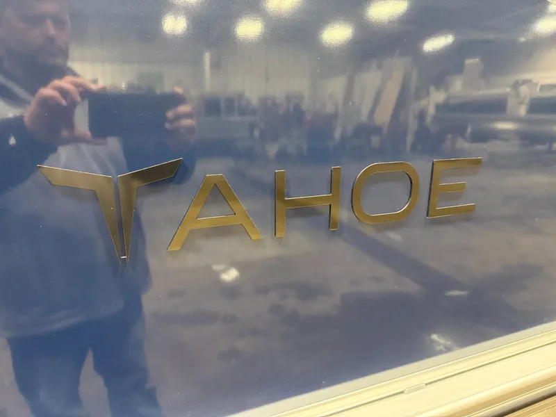 Slide: The Image of Tahoe LTZ 2385 Quad Lounge Tritoon & Honda 4-Stroke EFI 2026 - 38