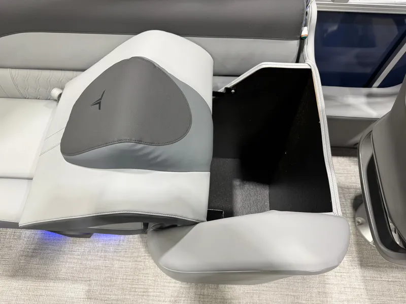 Slide: The Image of Tahoe LTZ 200HP Quad Lounge 2385 Tritoon 2026 - 27