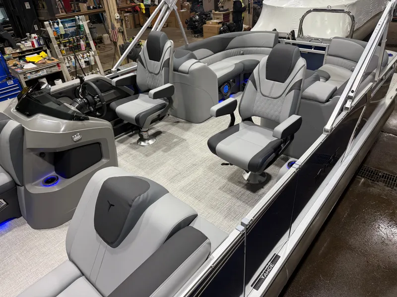 Slide: The Image of Tahoe LTZ 200HP Quad Lounge 2385 Tritoon 2026 - 3