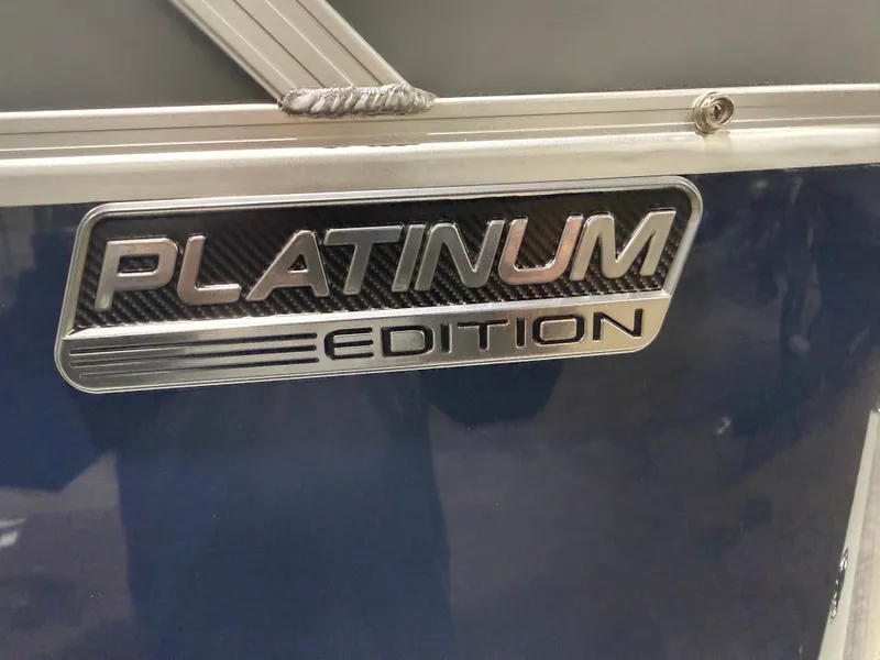 Slide: The Image of Tahoe LTZ 200HP Quad Lounge 2385 Tritoon 2026 - 39