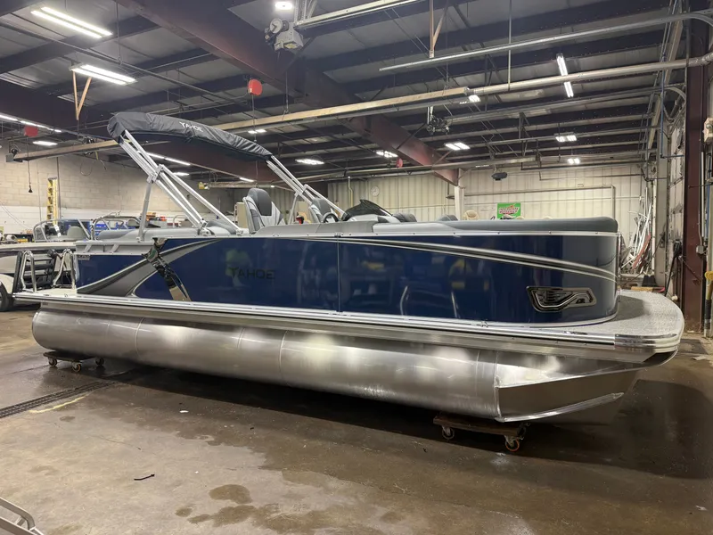 Slide: The Image of Tahoe LTZ 2385 Quad Lounge Tritoon & Honda 4-Stroke EFI 2026 - 48