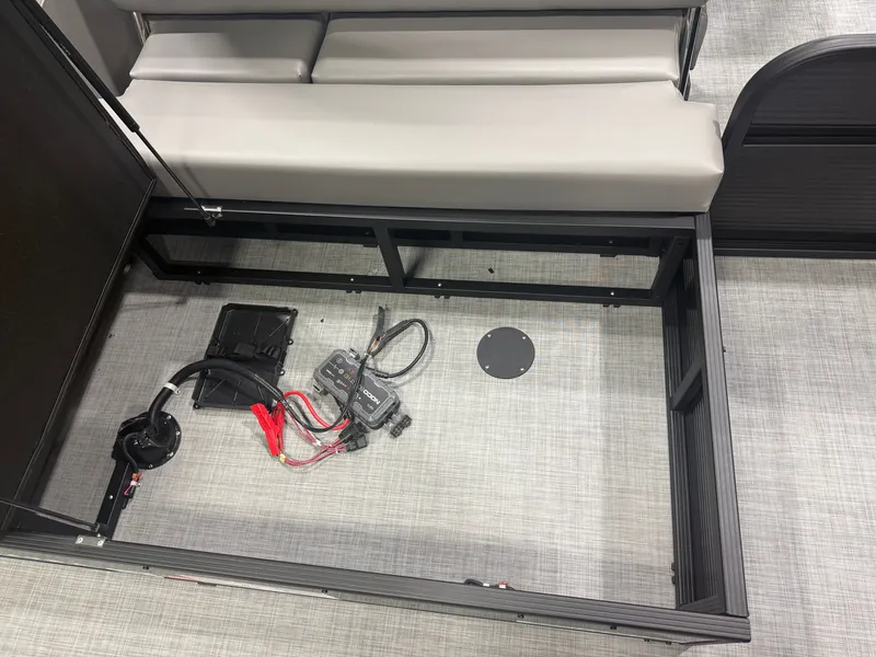 Slide: The Image of Princecraft Vectra 23 RL 2026 - 19