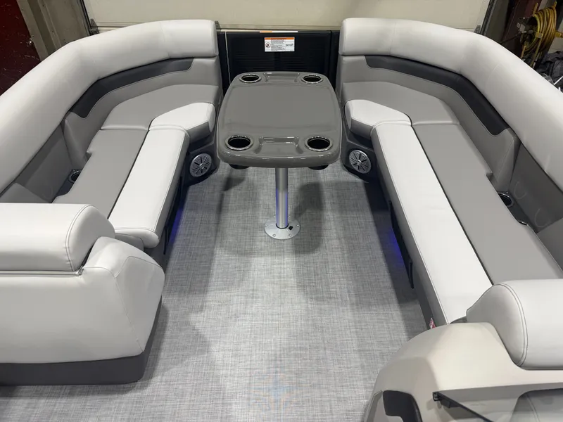 Slide: The Image of Princecraft Vectra 23 RL 2026 - 21