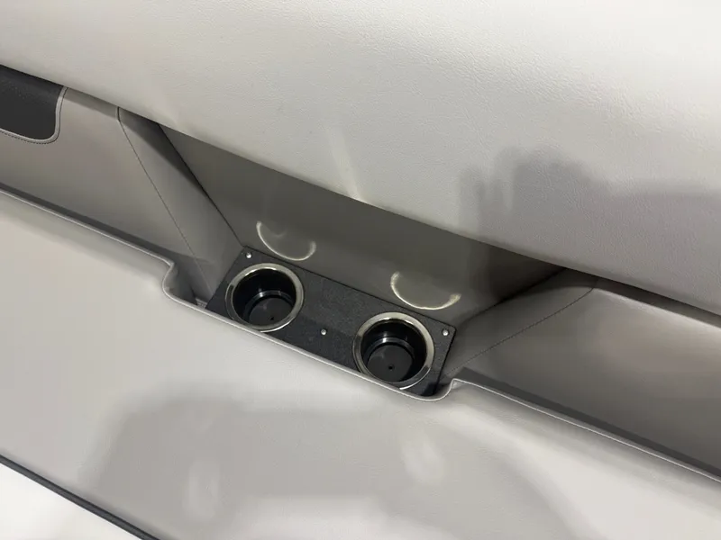 Slide: The Image of Princecraft Vectra 23 RL 2026 - 23