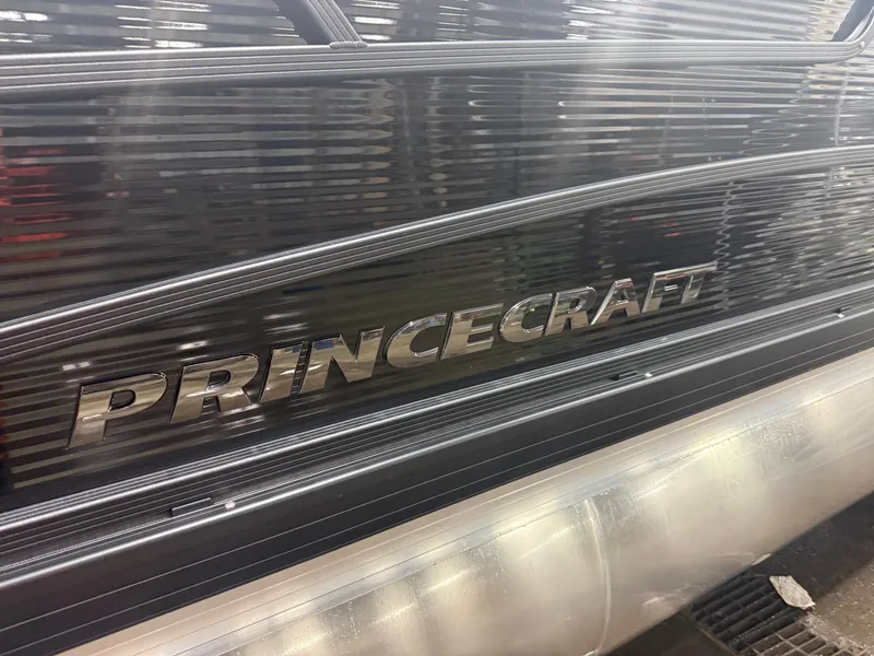 Slide: The Image of Princecraft Vectra 23 RL 2026 - 30