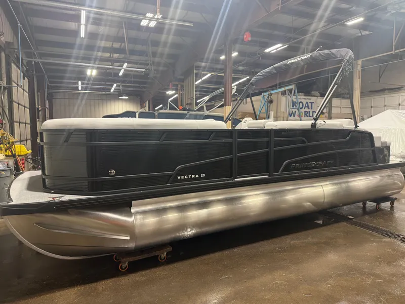 Slide: The Image of Princecraft Vectra 23 RL 2026 - 29