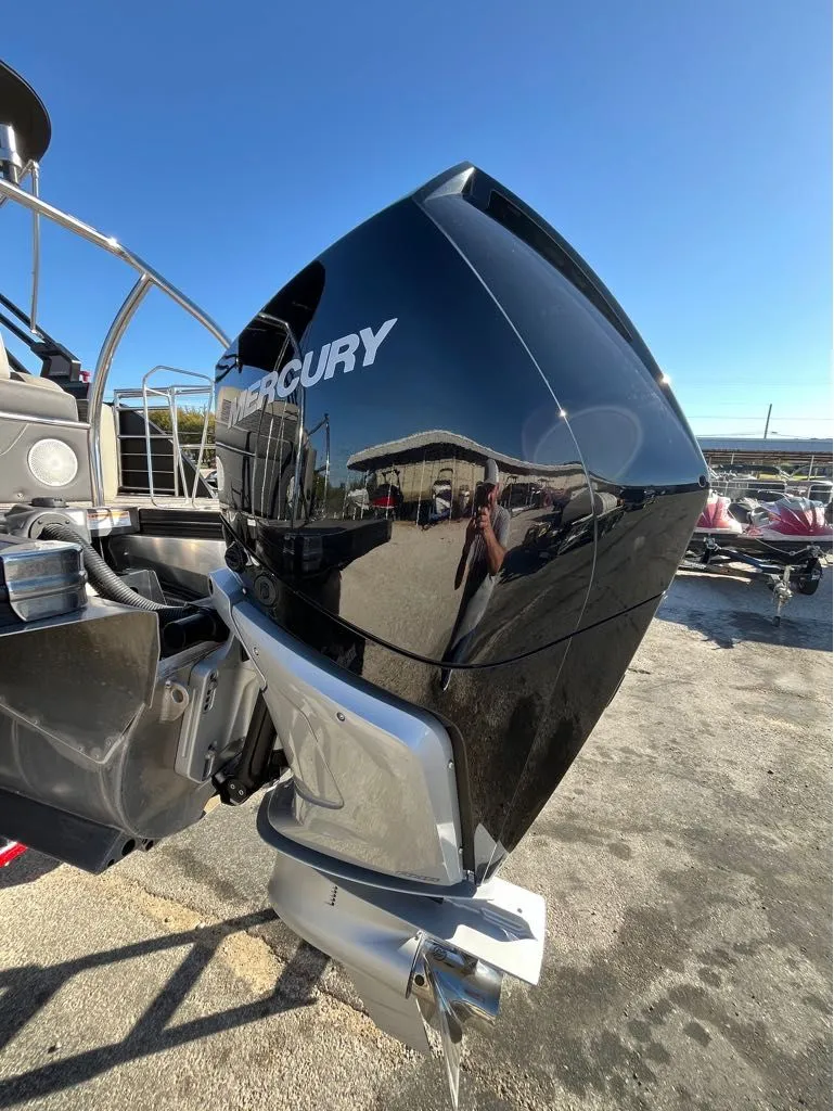 Slide: The Image of Barletta Corsa 23UA Ultra-Lounge w/ Tower 2023 - 12