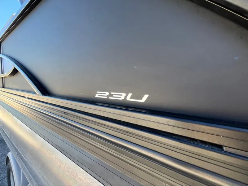 Slide: The Image of Barletta Corsa 23UA Ultra-Lounge w/ Tower 2023 - 13