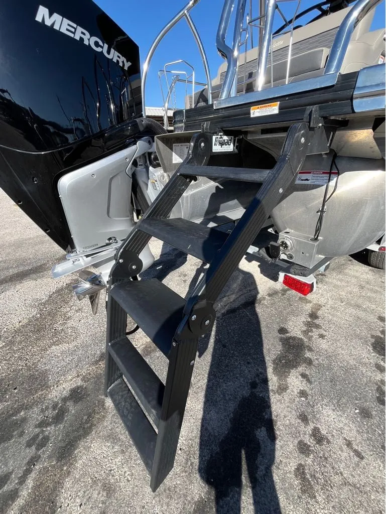 Slide: The Image of Barletta Corsa 23UA Ultra-Lounge w/ Tower 2023 - 14