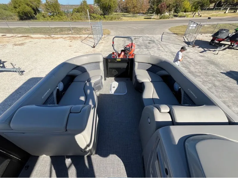 Slide: The Image of Barletta Corsa 23UA Ultra-Lounge w/ Tower 2023 - 6