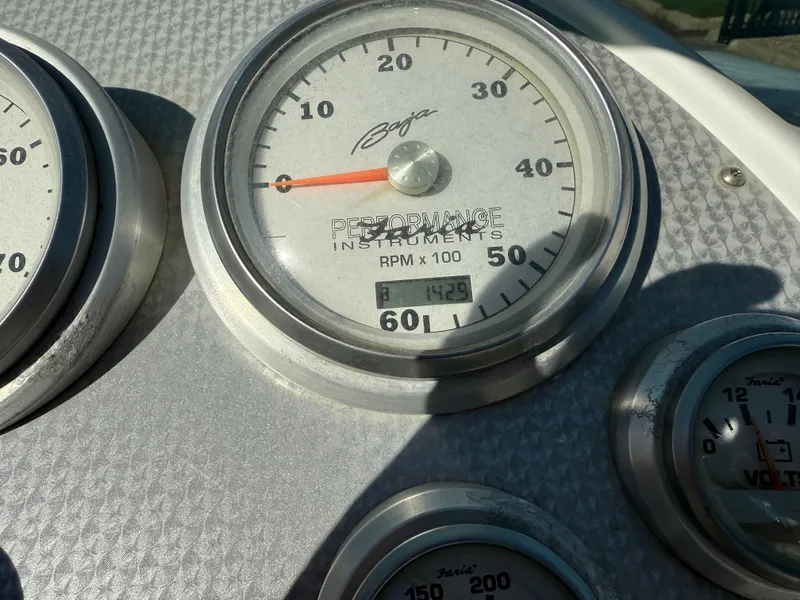 Slide: The Image of Baja 292 Islander 2001 - 16