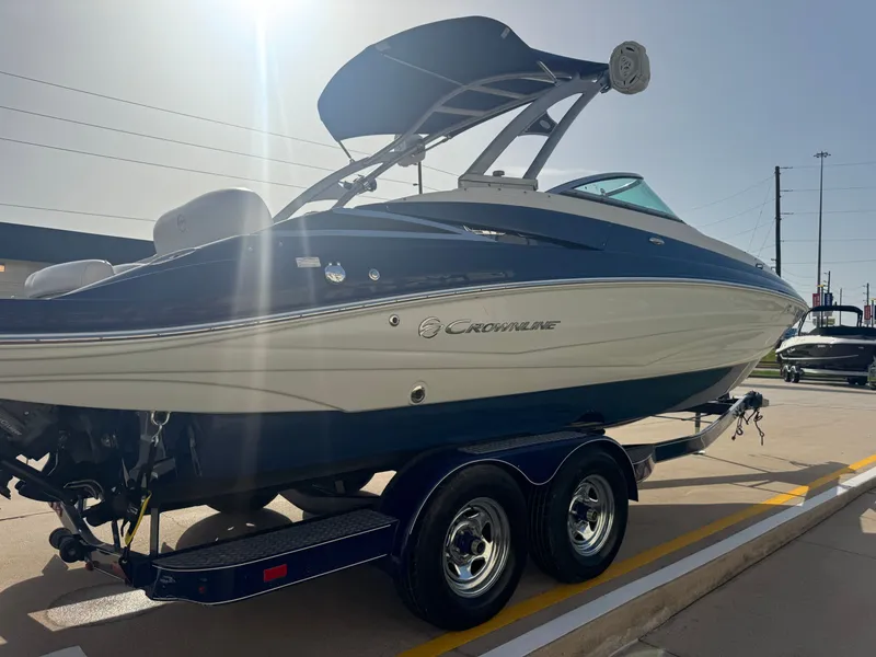 Slide: The Image of Crownline Boats Eclipse E4 2014 - 26