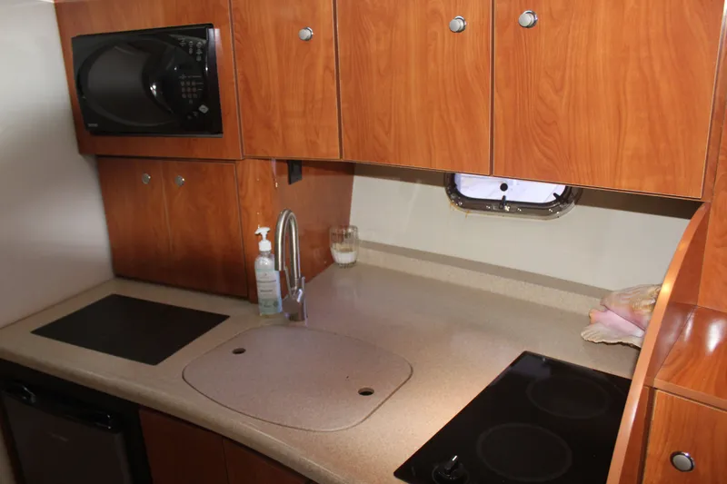 Slide: The Image of Four Winns 328 Vista 2004 - 20