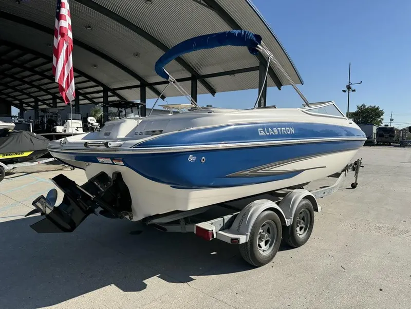 Slide: The Image of Glastron GXL 235 2007 - 6