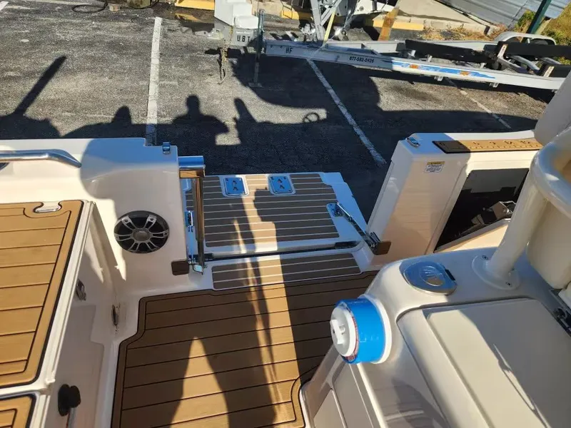 Slide: The Image of Grady-White 281 Coastal Explorer 2024 - 16