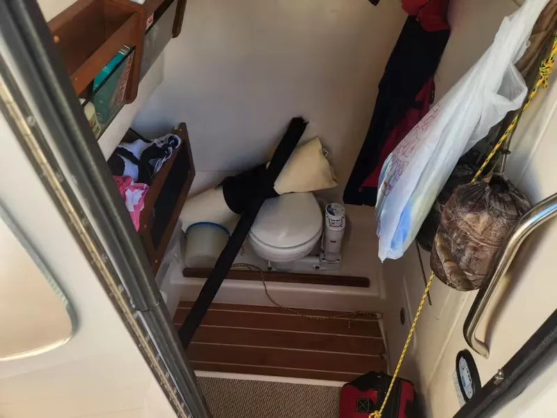 Slide: The Image of Grady-White 281 Coastal Explorer 2024 - 22