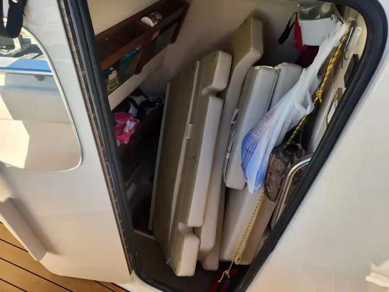 Slide: The Image of Grady-White 281 Coastal Explorer 2024 - 23