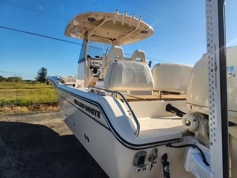 Slide: The Image of Grady-White 281 Coastal Explorer 2024 - 3