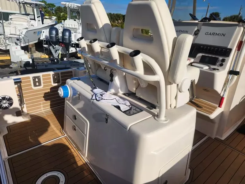 Slide: The Image of Grady-White 281 Coastal Explorer 2024 - 7