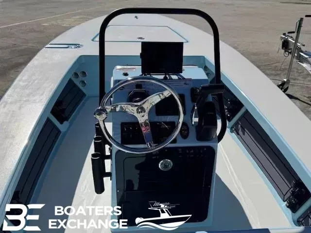 Slide: The Image of Maverick 17 HPX-V 2026 - 6