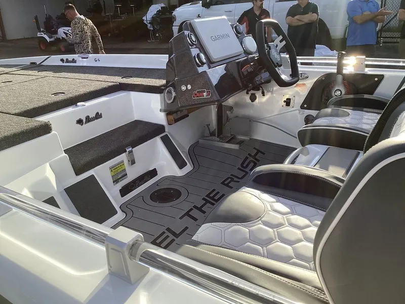 Slide: The Image of Bass Cat Cougar FTD SP 2026 - 13