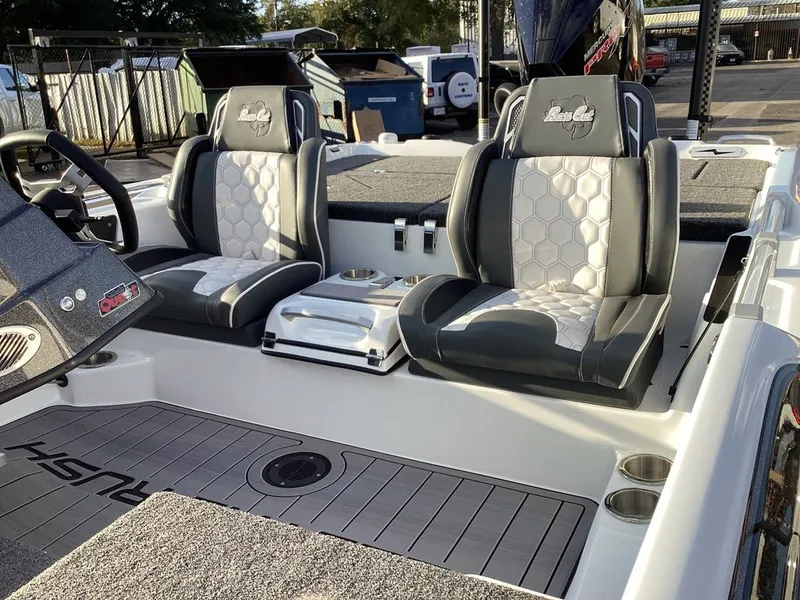 Slide: The Image of Bass Cat Cougar FTD SP 2026 - 15